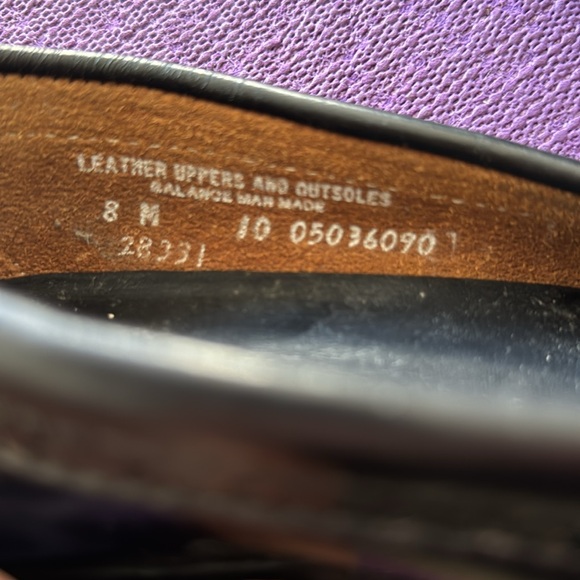 Bostonian Black Loafers - Picture 3 of 5